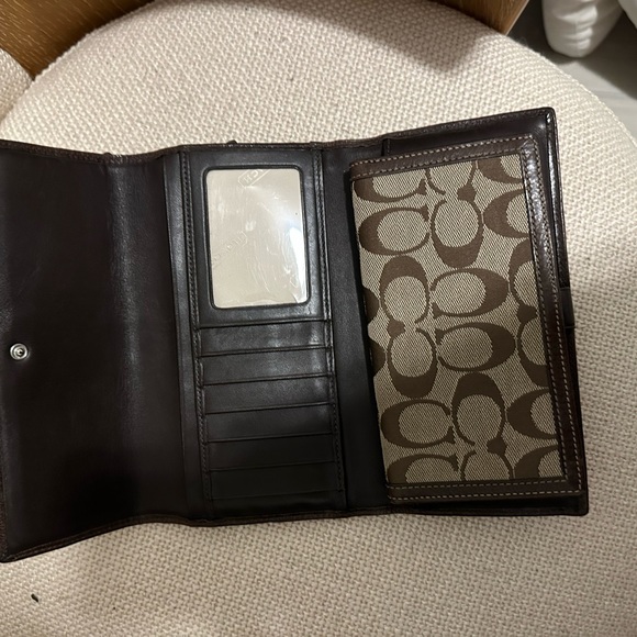 Authentic Coach Wallet - Picture 3 of 5